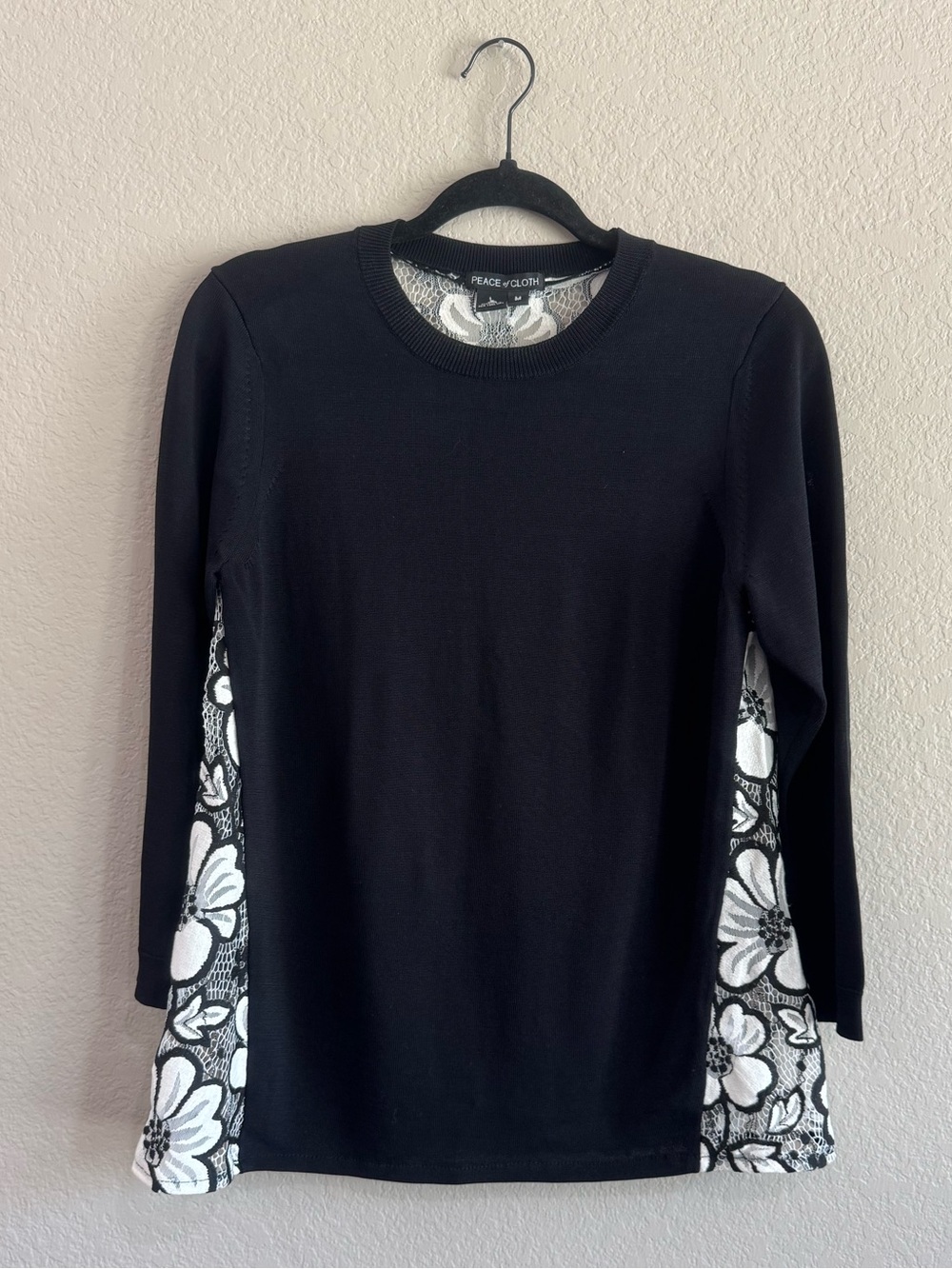 Peace of Cloth Black and White Women's Top Medium Flower Crochet Back